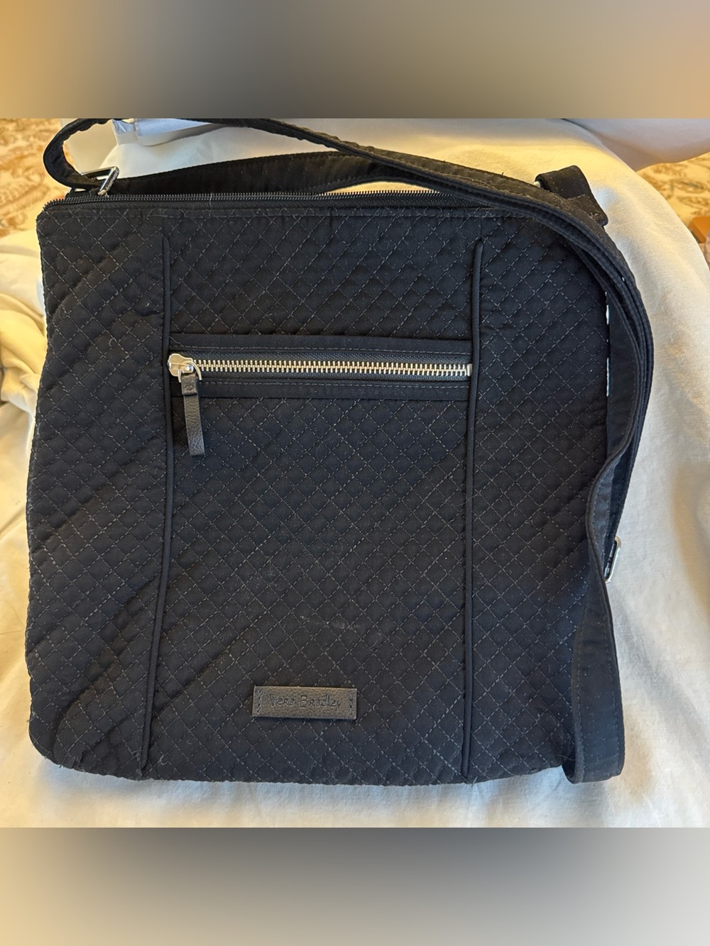 VERA BRADLEY LARGE ICONIC HIPSTER CROSS BODY QUILTED  CLASSIC BLACK